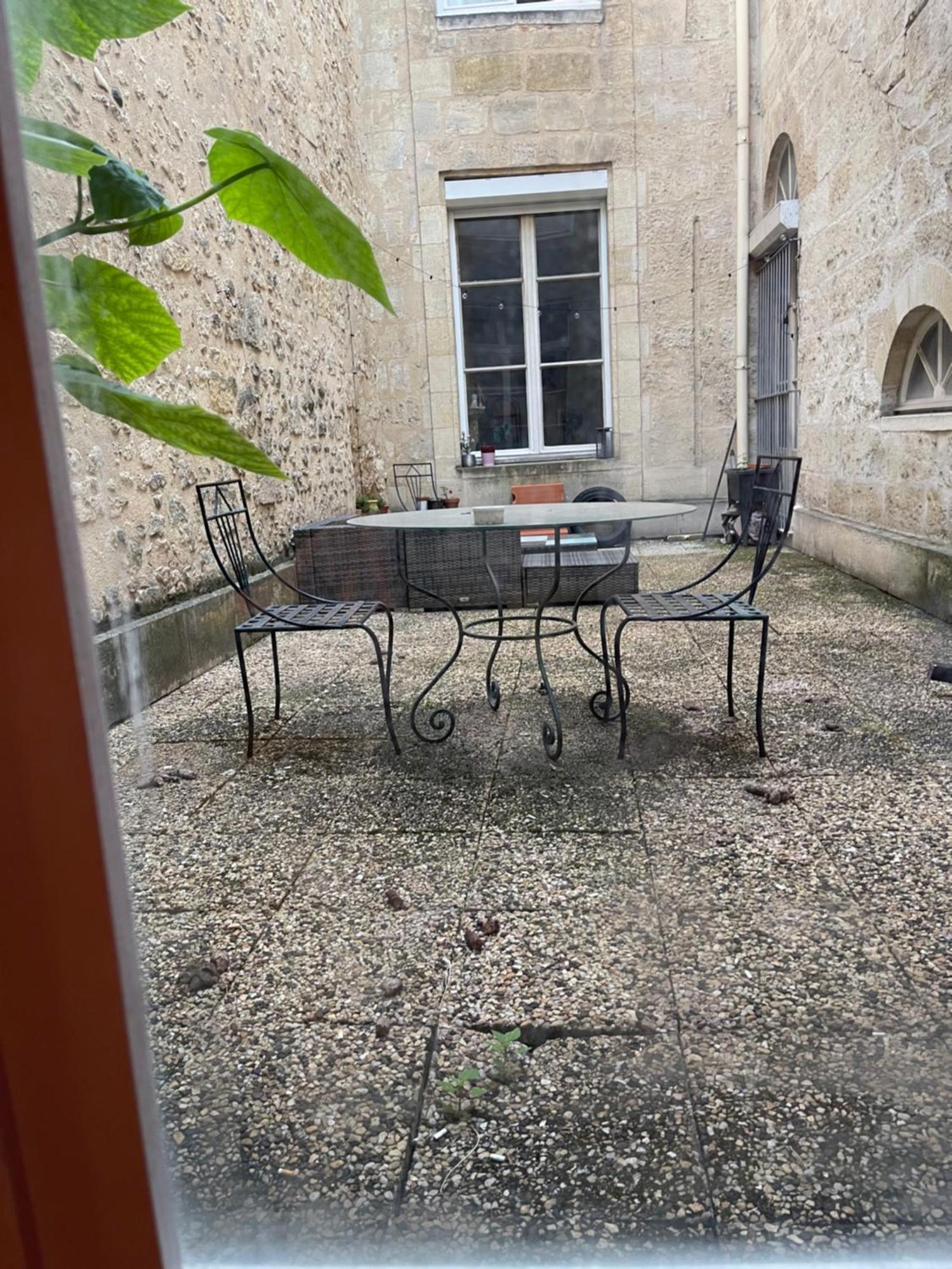 T2 Devise Center Bordeaux